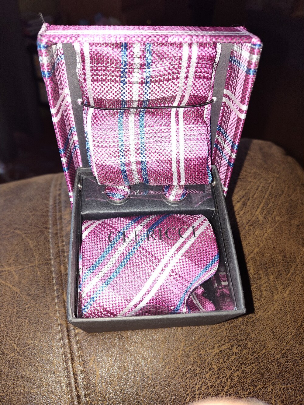 CLERICCI Pink Plaid Men's Necktie, Pocket Square and Cufflink Set